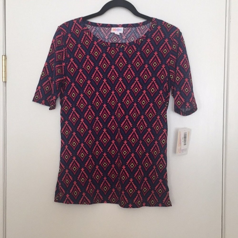 M LuLaRoe Gigi Shirt BB11 855